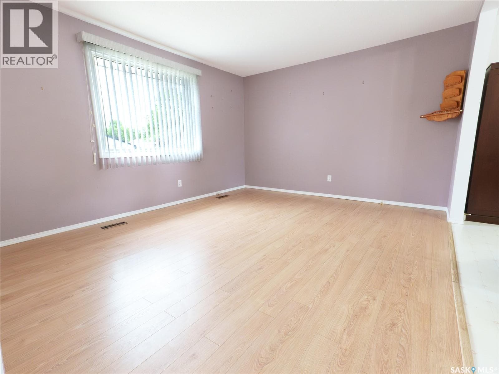 10 Roberts PLACE — photo 5