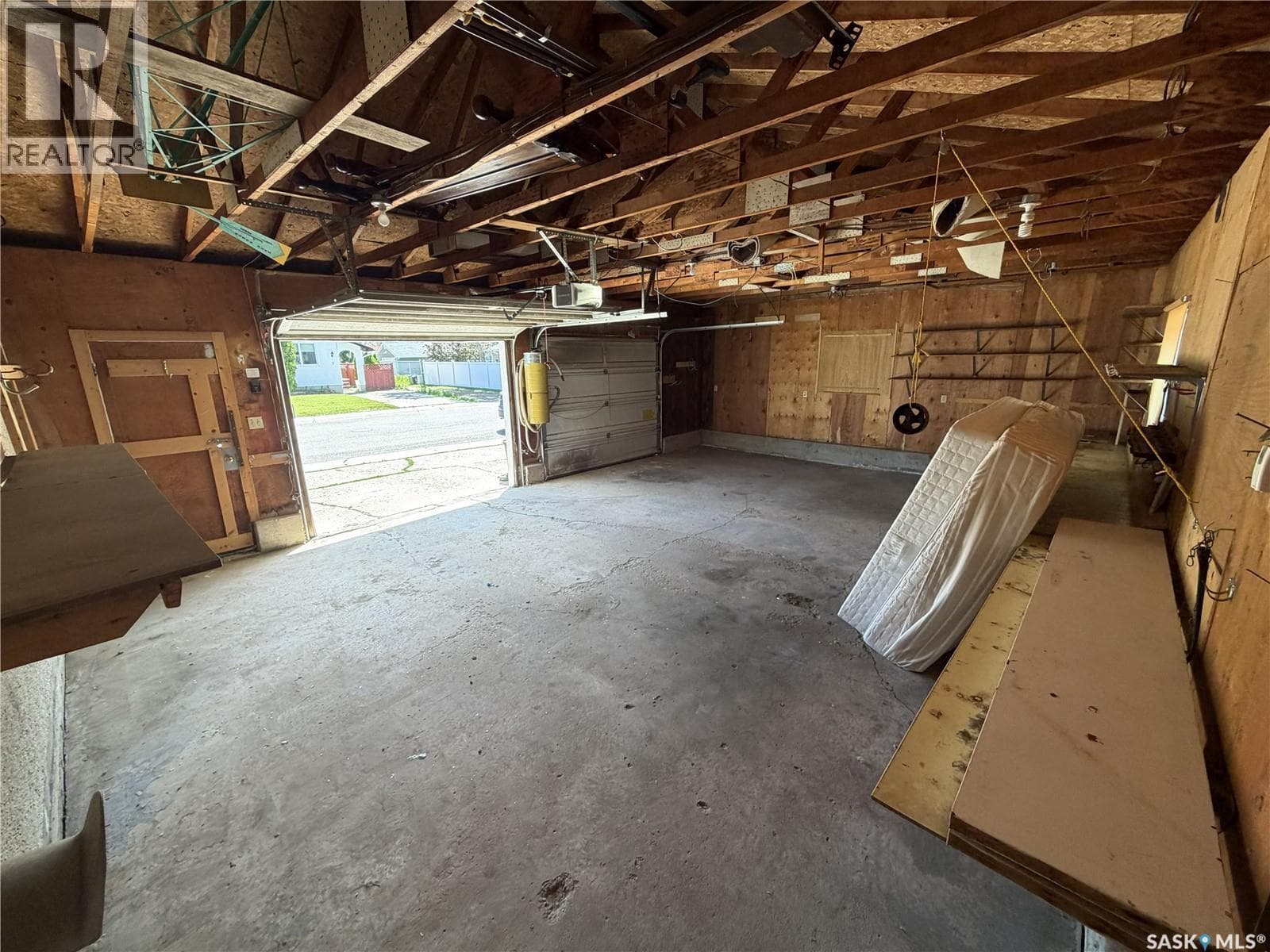 10 Roberts PLACE — photo 2