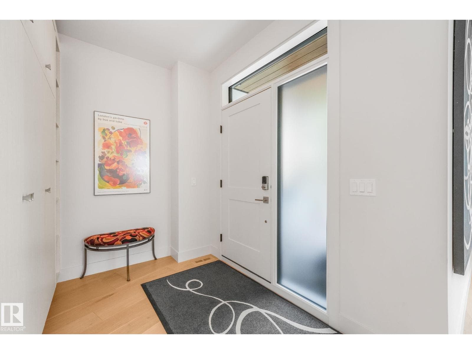 11247 71 AV NW — photo 4