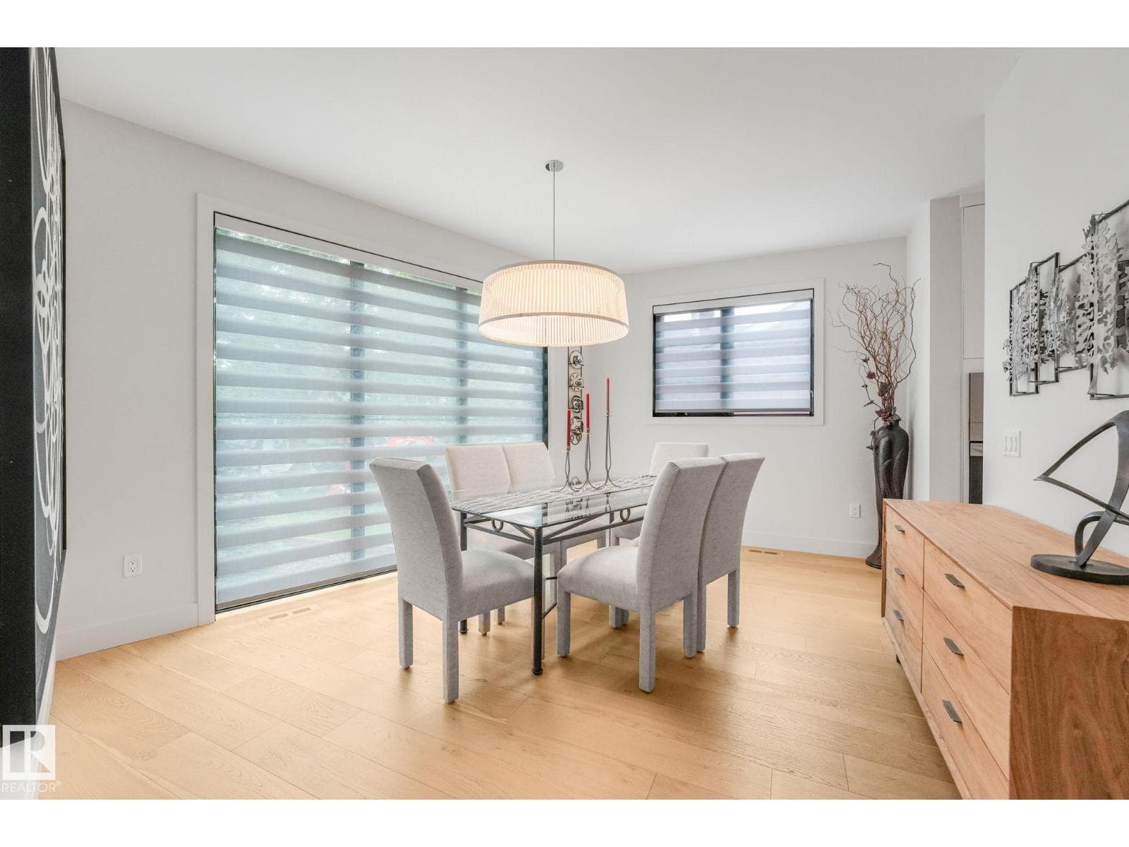 11247 71 AV NW — photo 5