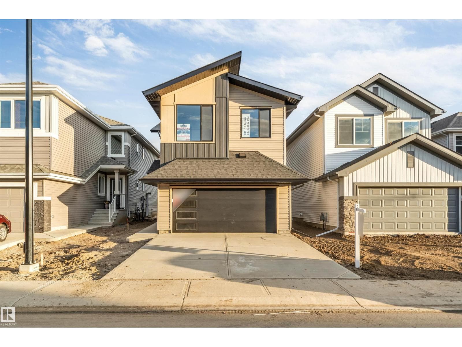 935 18 AV NW