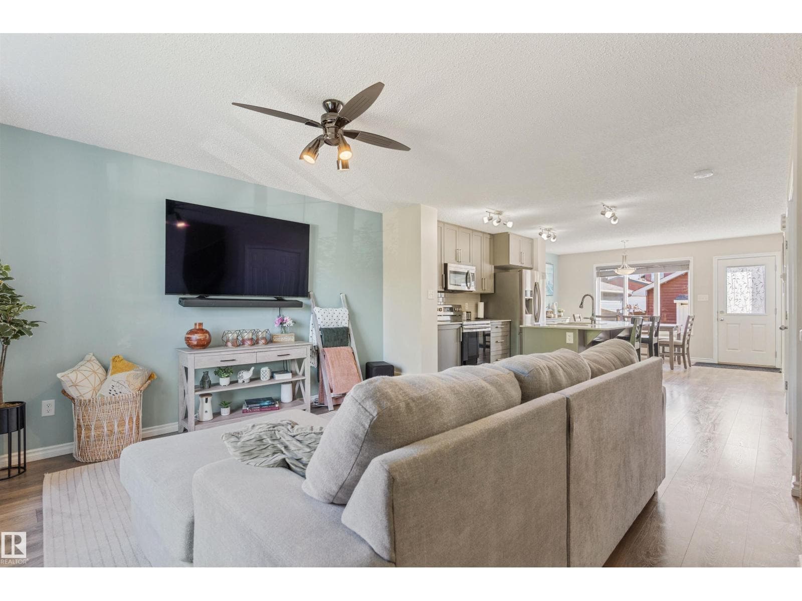 3711 WEIDLE CR SW — photo 4