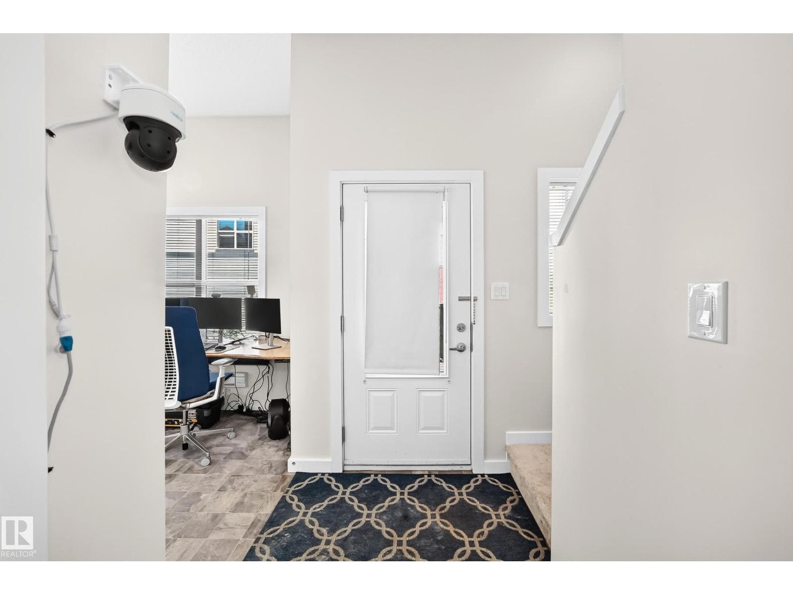 #118 655 WATT BV SW SW — photo 3