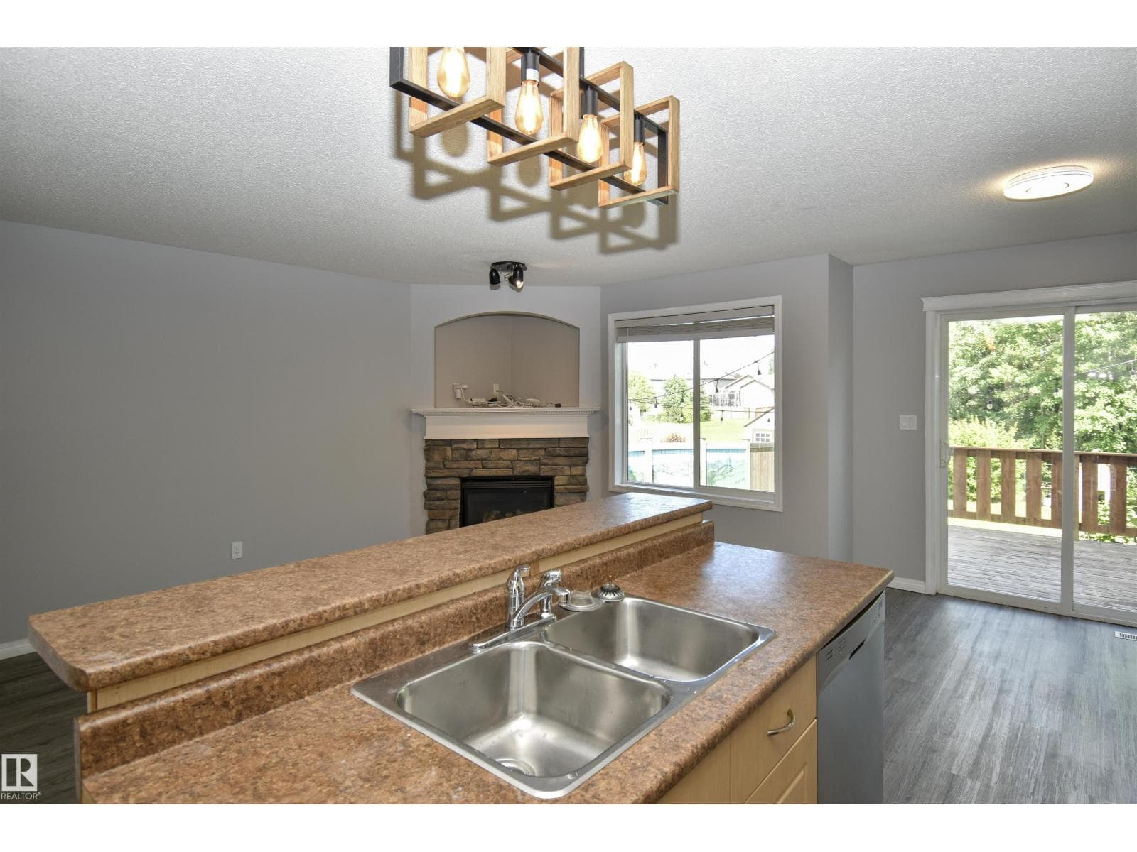 72 Hartwick LD — photo 4