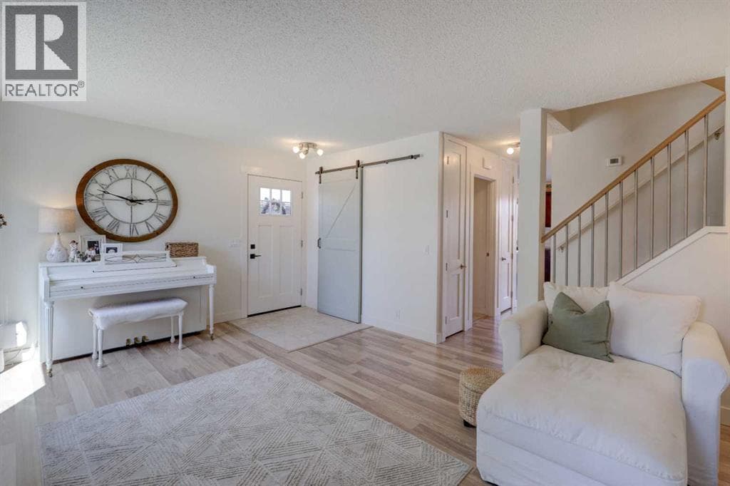 8320 Centre Street NE — photo 5