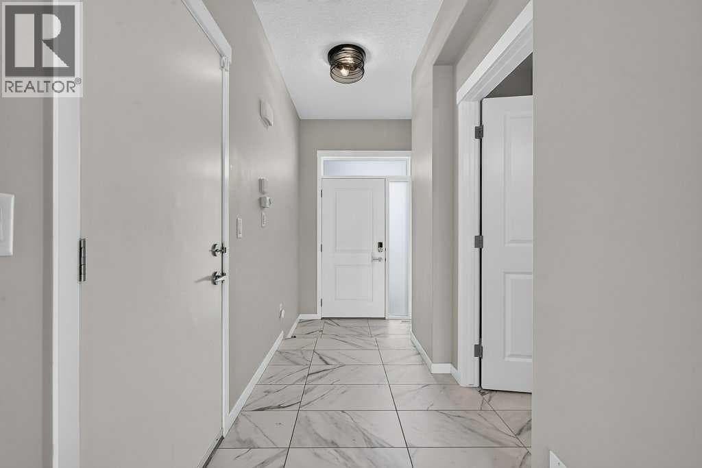 556 Belmont Heath SW — photo 4