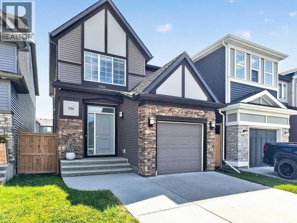 556 Belmont Heath SW — photo 3