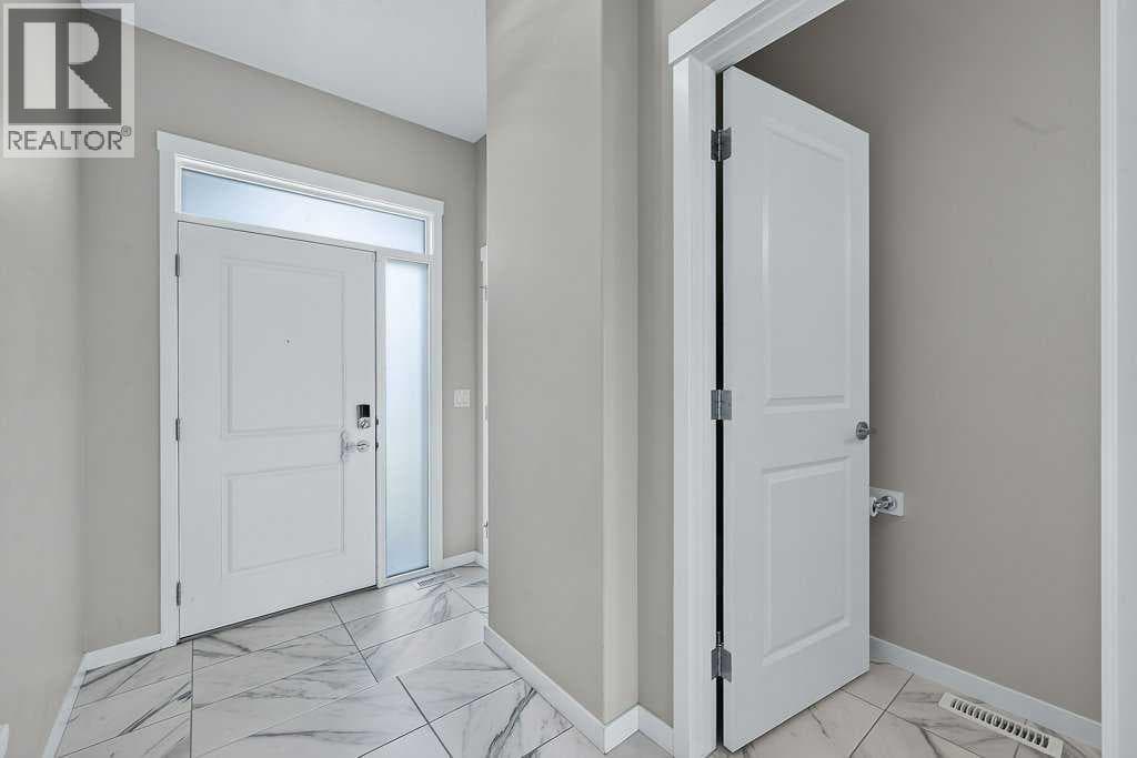 556 Belmont Heath SW — photo 5