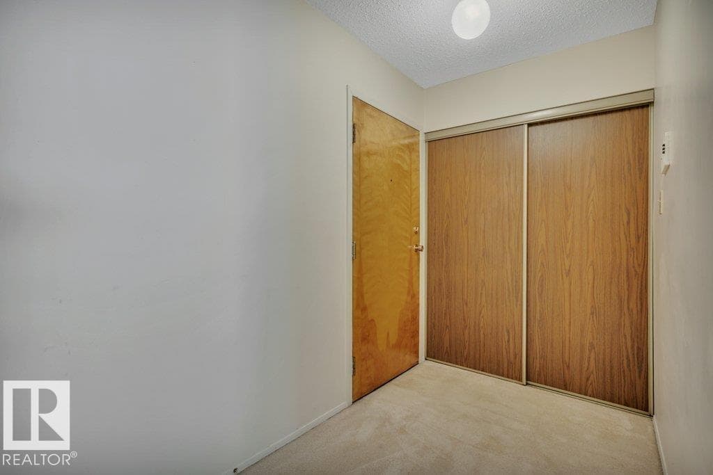 #113 30 ALPINE PL — photo 4
