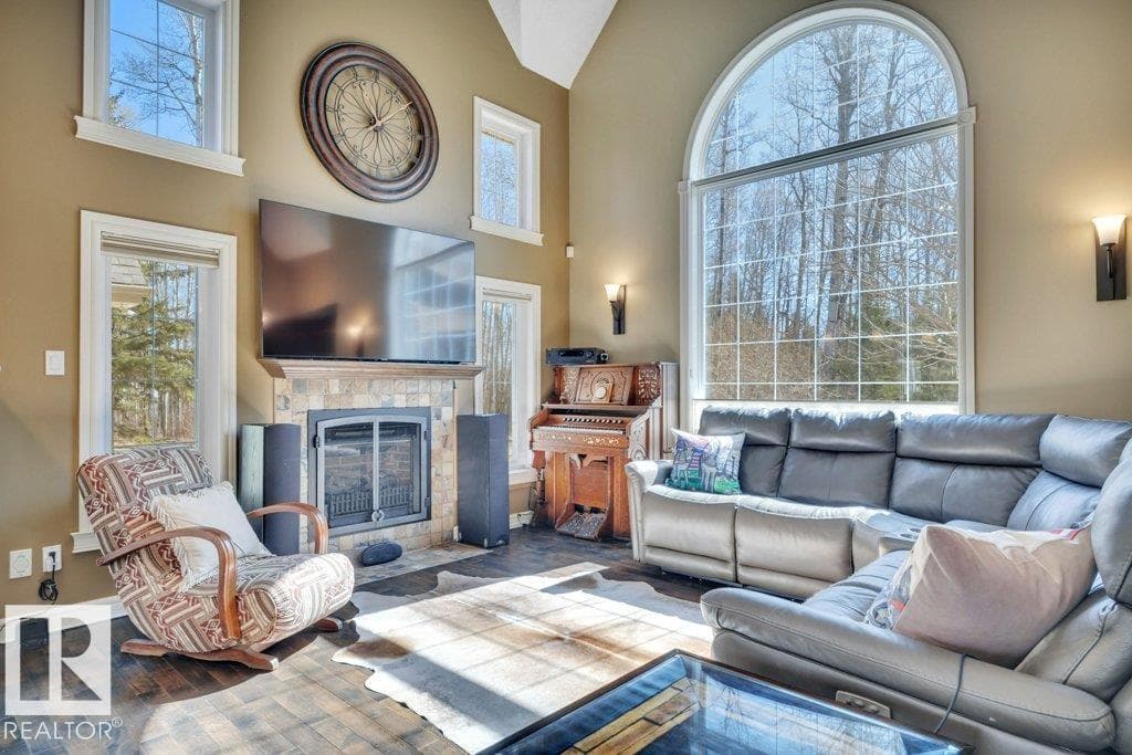 115 CRYSTAL SPRINGS DR — photo 5