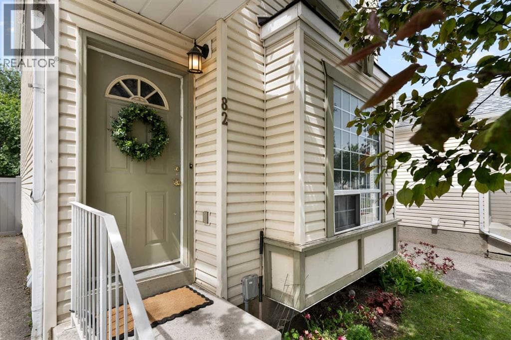 82 Coventry Lane NE — photo 3