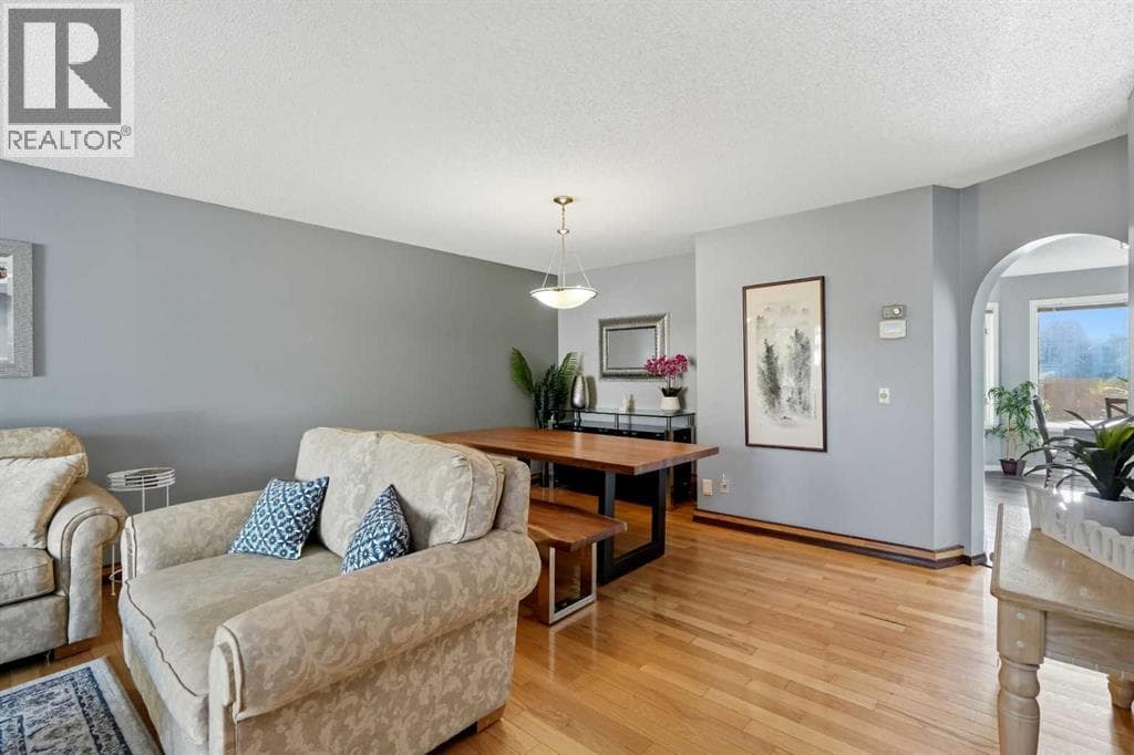 175 Shannon Circle SW — photo 4