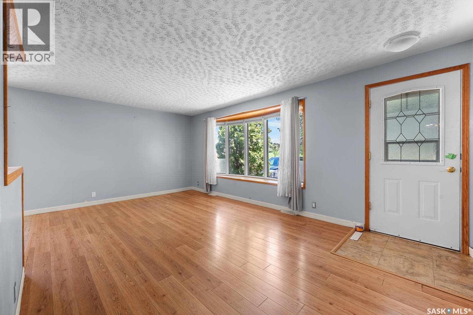 621 20TH AVENUE E — photo 4