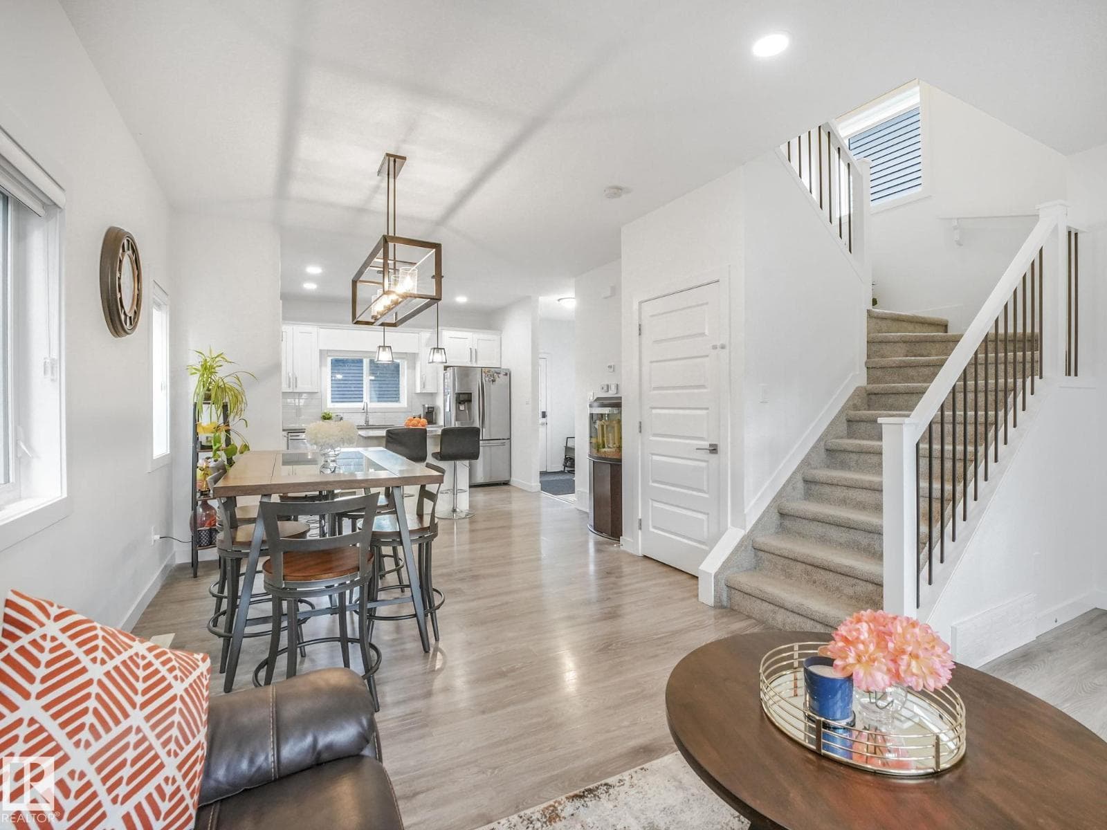 3807 WEIDLE CR SW — photo 2