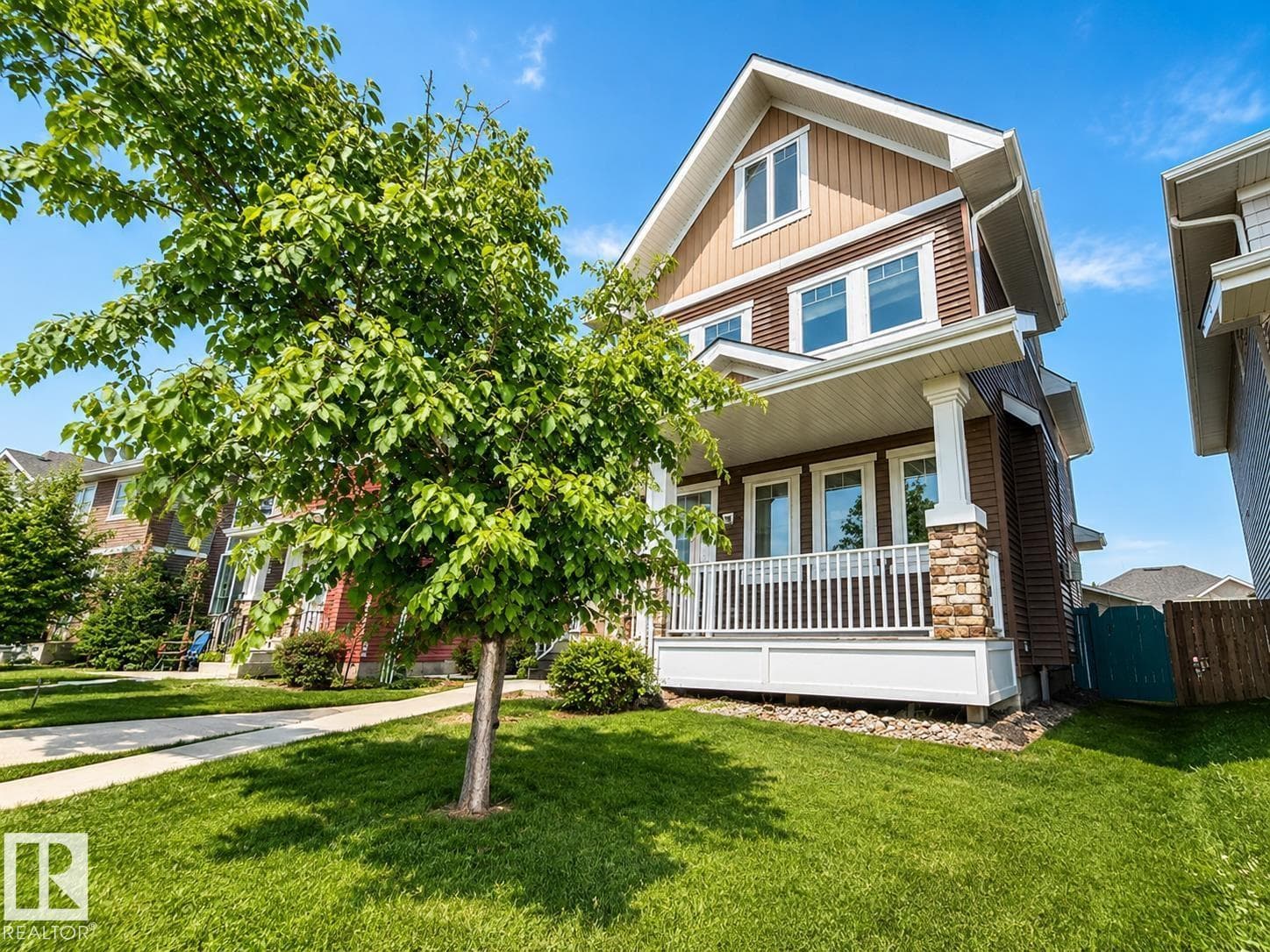 16464 15 AV SW — photo 2