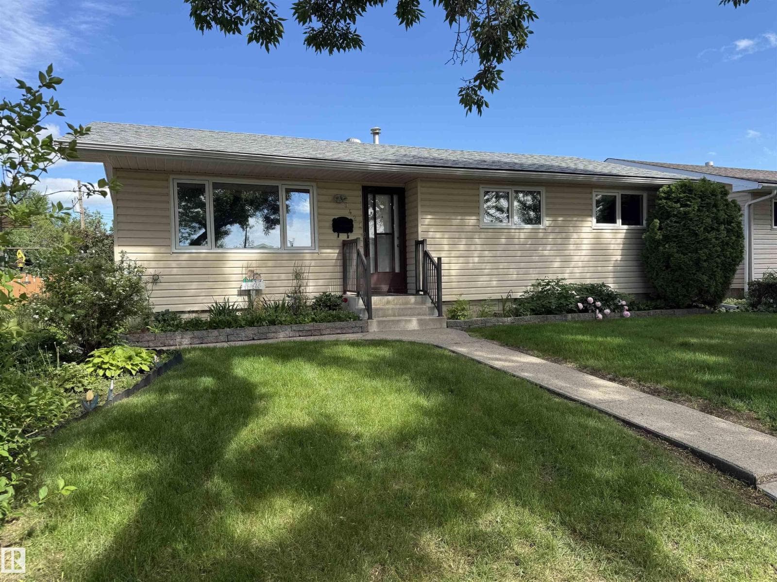 9421 97 ST