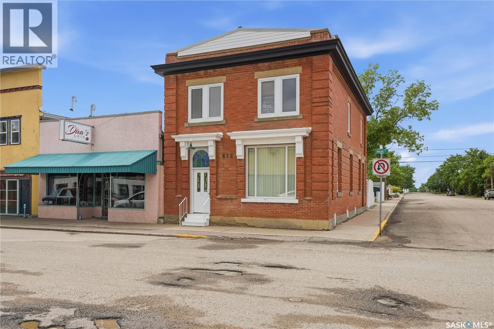 418 Main STREET — photo 2