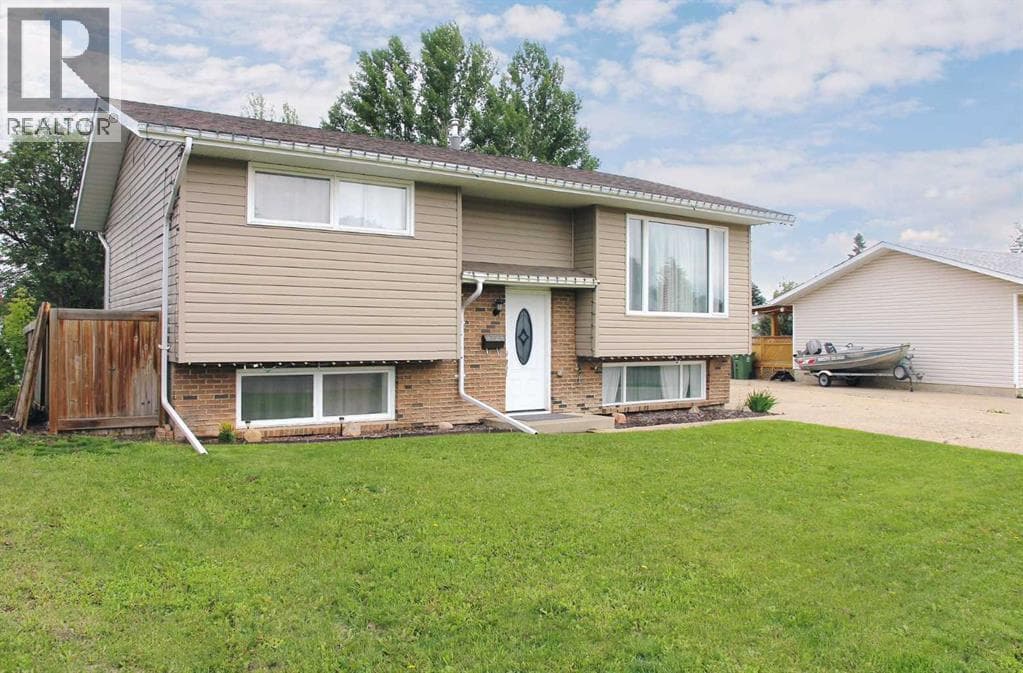 4724 28 Street — photo 2