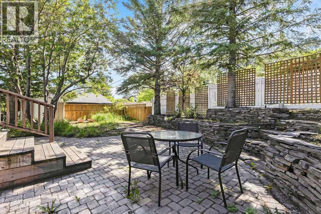 2415 Chicoutimi Drive NW — photo 3