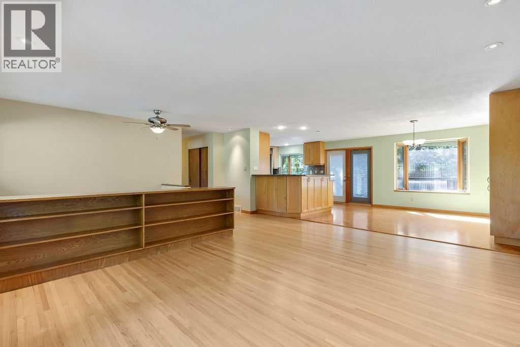 2415 Chicoutimi Drive NW — photo 5