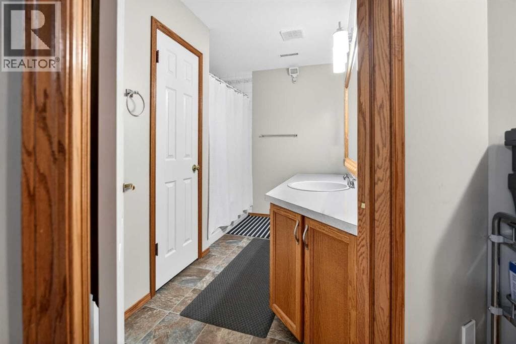 9105 Crystal Lake Drive — photo 4