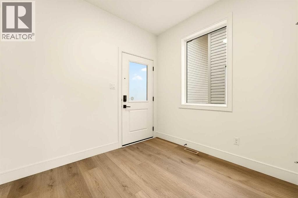 3125 44 Street S — photo 3