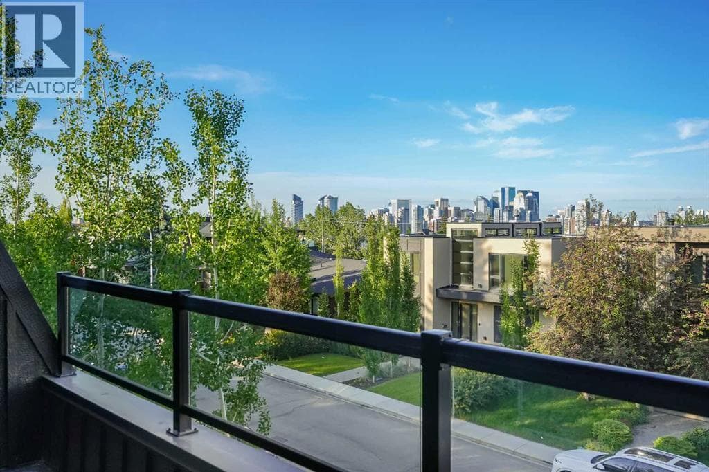 2535 19 Street SW — photo 3