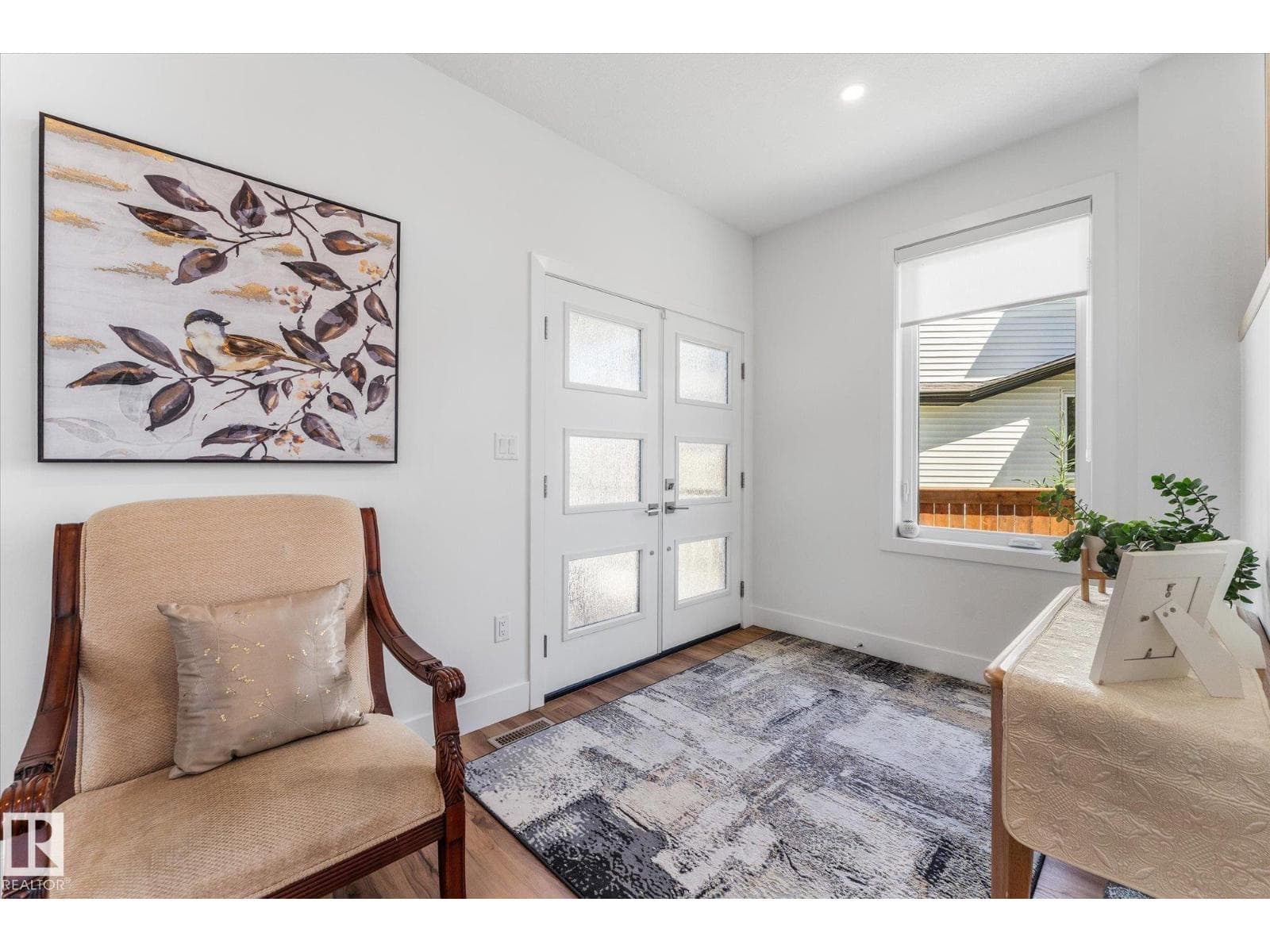 283 Silverstone CR — photo 3