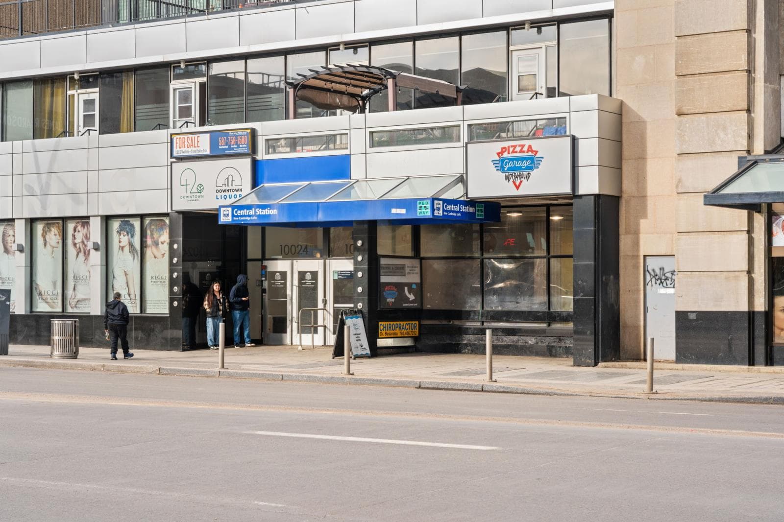 1A , 10020 Jasper Avenue