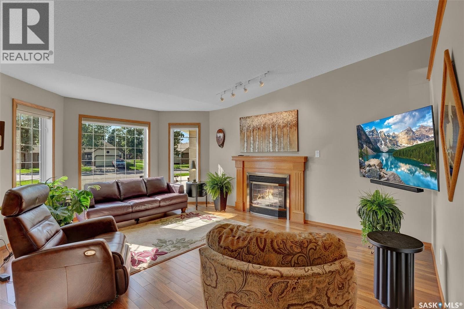3324 Buckingham DRIVE E — photo 5