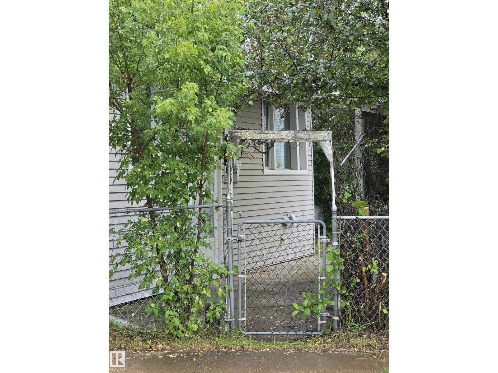 5007 51 AV — photo 4