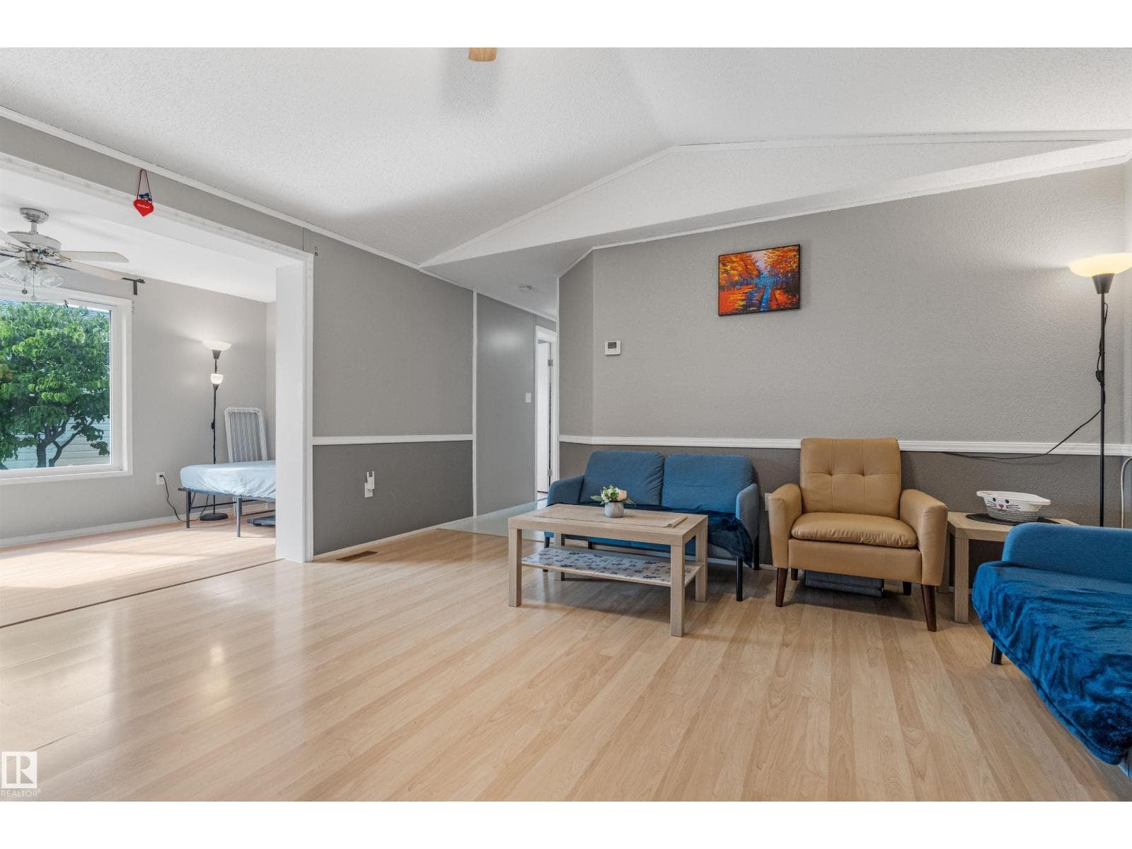 120 SPRINGFIELD CR — photo 2