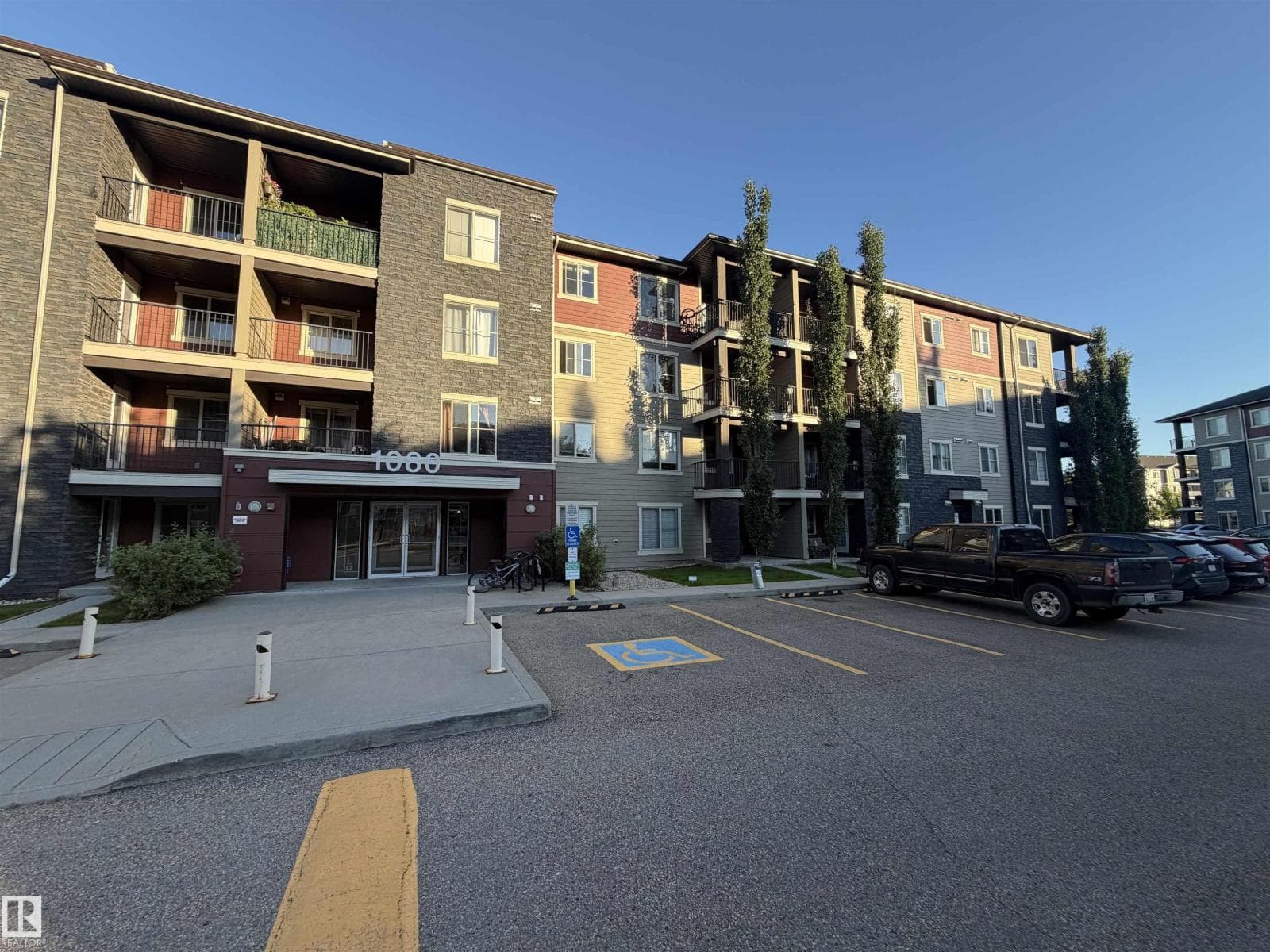 #114 1080 MCCONACHIE BV NW — photo 5