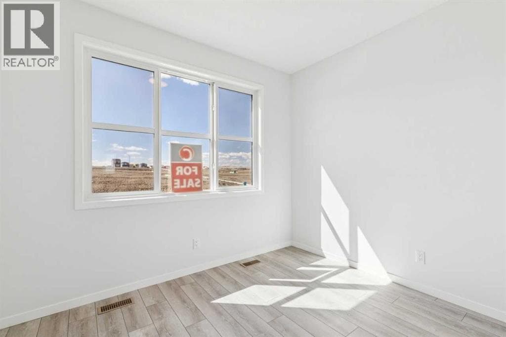 70 Lucas Heath NW — photo 4