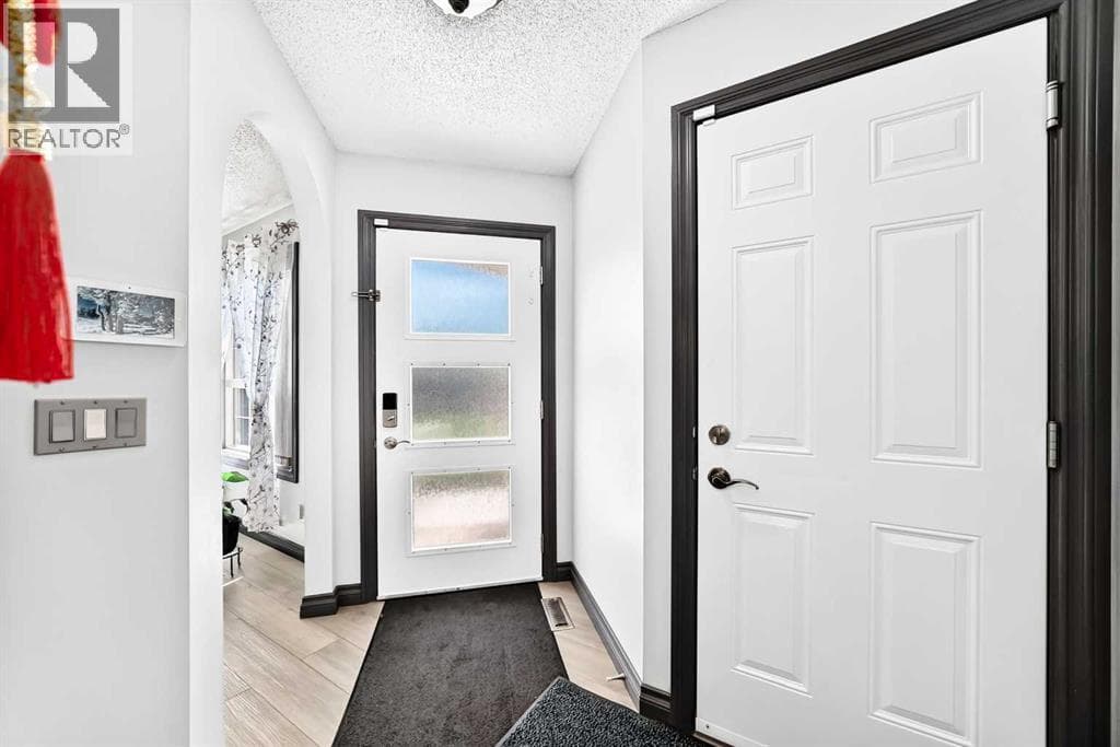 283 Applestone Park SE — photo 3