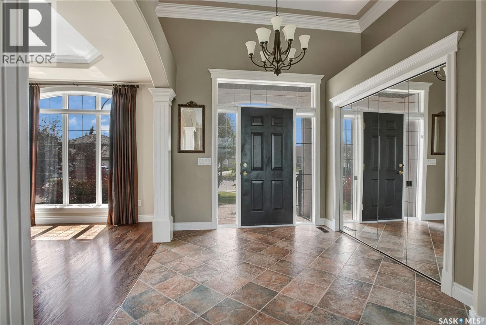 218 Horlick CRESCENT — photo 4