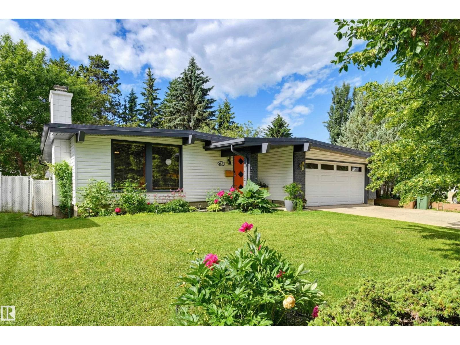65 Greebrier CR