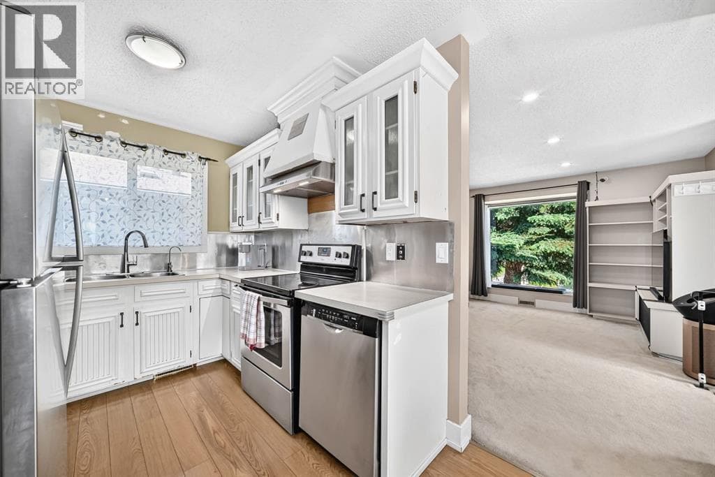 55 Doverglen Crescent SE — photo 4