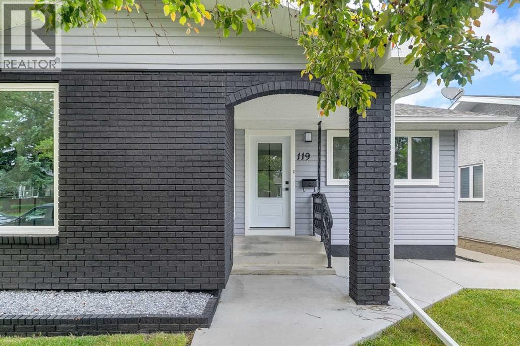 119 Templewood Road NE — photo 4