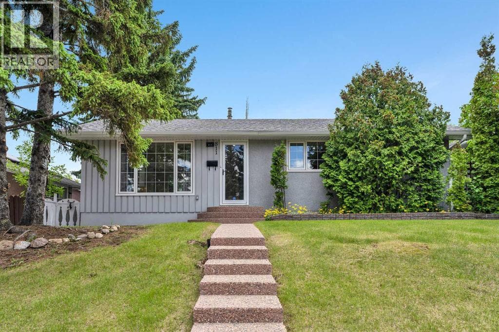 811 Seattle Drive SW — photo 2