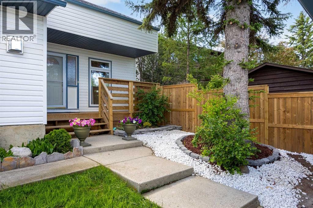 151 Ranchview Place NW — photo 3