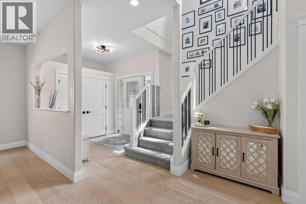 214 Cranleigh View SE — photo 4