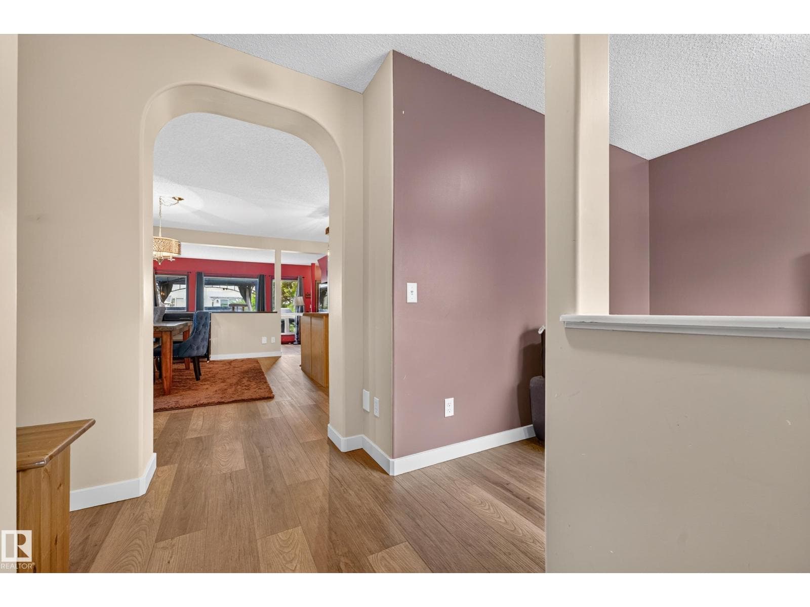 14 BIRCHGLEN CR — photo 3