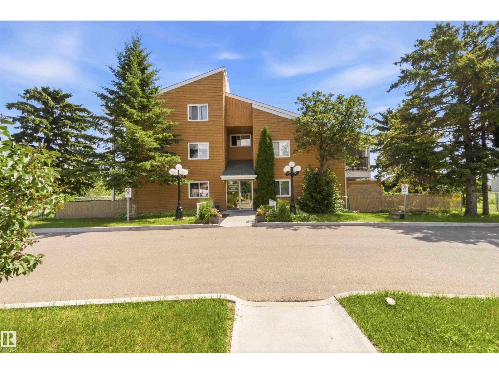 #204 4601 131 AV NW