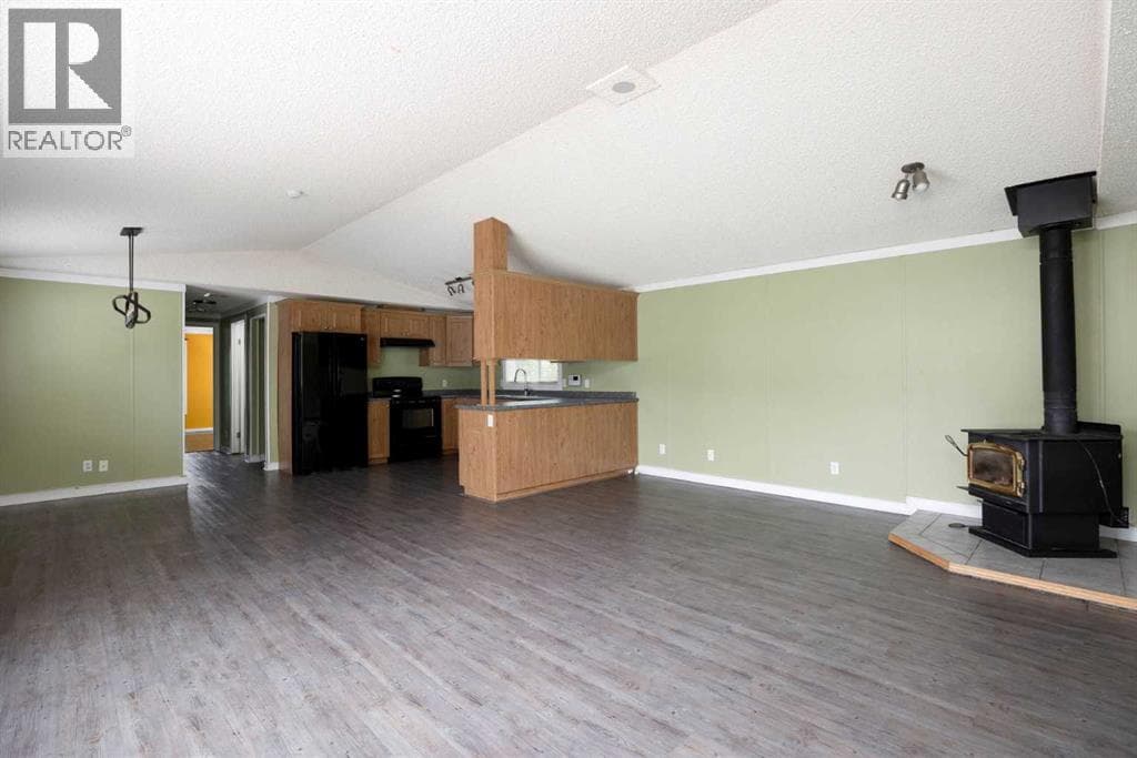 132 Greentree Crescent — photo 5