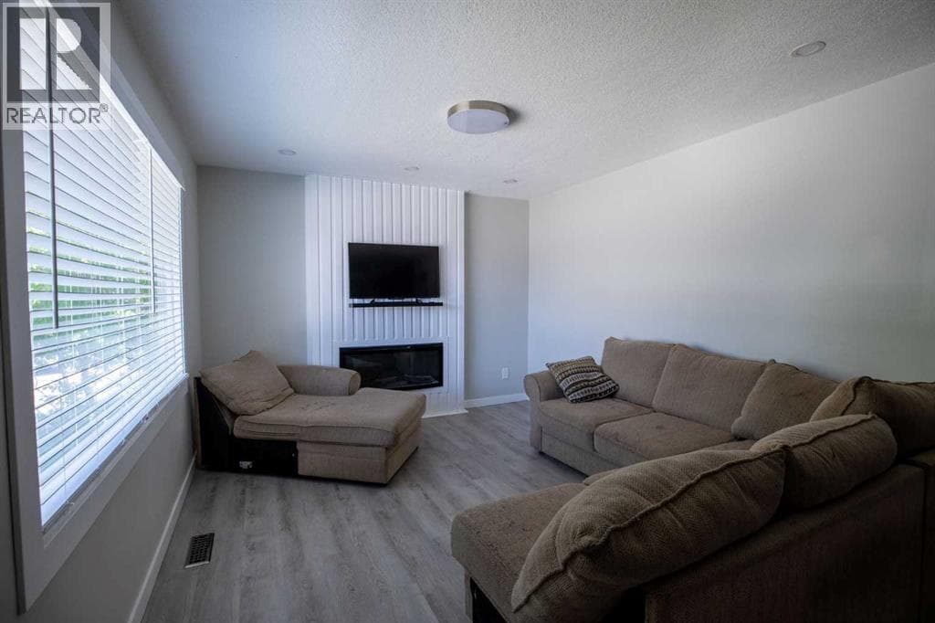119 Maranda Close NE — photo 5