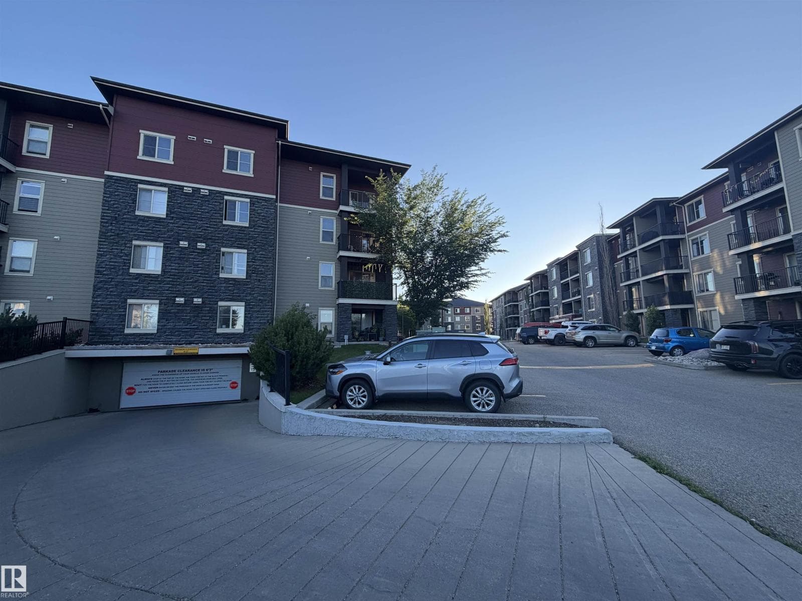 #114 1080 MCCONACHIE BV NW — photo 4