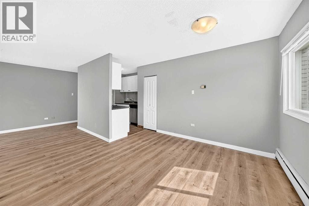 401, 316 1 Avenue NE — photo 3