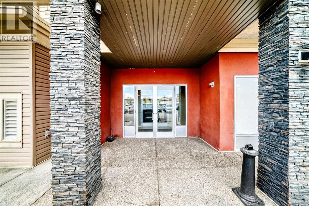 1208, 403 Mackenzie Way SW — photo 4