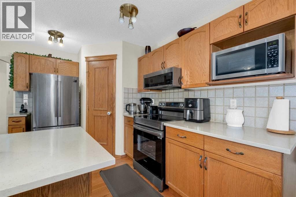 373 Bridlewood Avenue SW — photo 4
